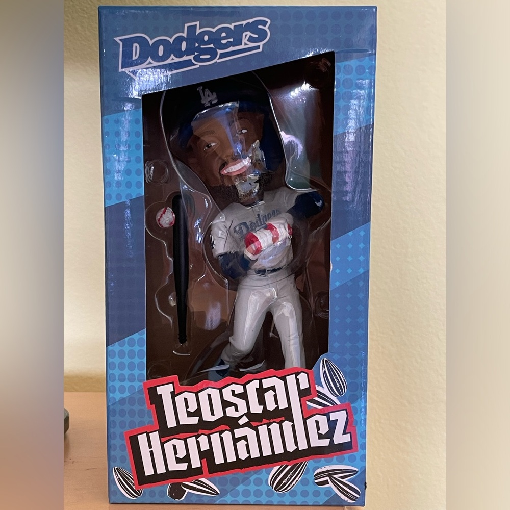 Dodgers Teoscar Hernandez bobblehead